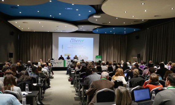 Los investigadores comparten sus proyectos sobre enfermedades raras en la IX Reunión Anual del CIBERER Los investigadores comparten sus proyectos sobre enfermedades raras en la IX Reunión Anual del CIBERER