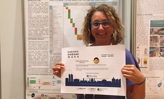 Cristina Villena, premio al mejor póster en la Europe Biobank Week Cristina Villena, premio al mejor póster en la Europe Biobank Week